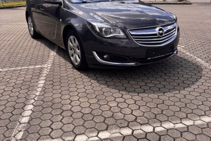Opel Insignia 134.685 km 9.400 &euro; Oldenburg 26127