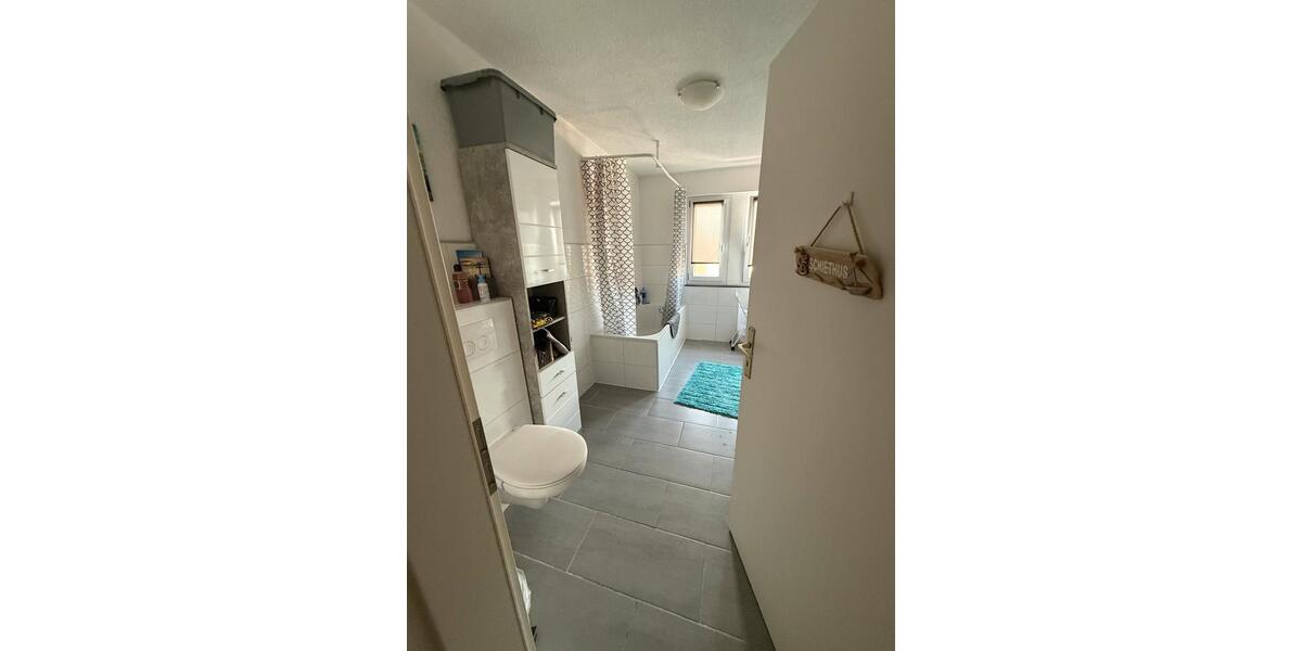 Etagenwohnung Singen (Hohentwiel) - 4 Zimmer, 100 m&sup2;, 285.000&euro; | Angebot:27091359