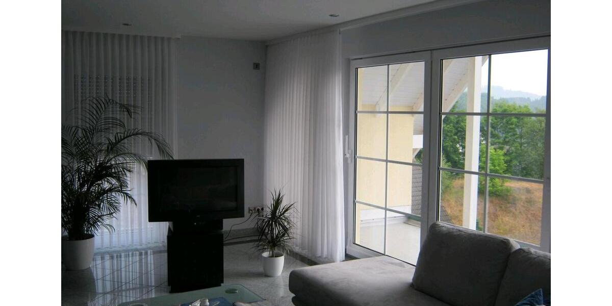 Dachgeschoßwohnung Angelburg - 3 Zimmer, 120 m&sup2;, 700&euro; | Angebot:26398968