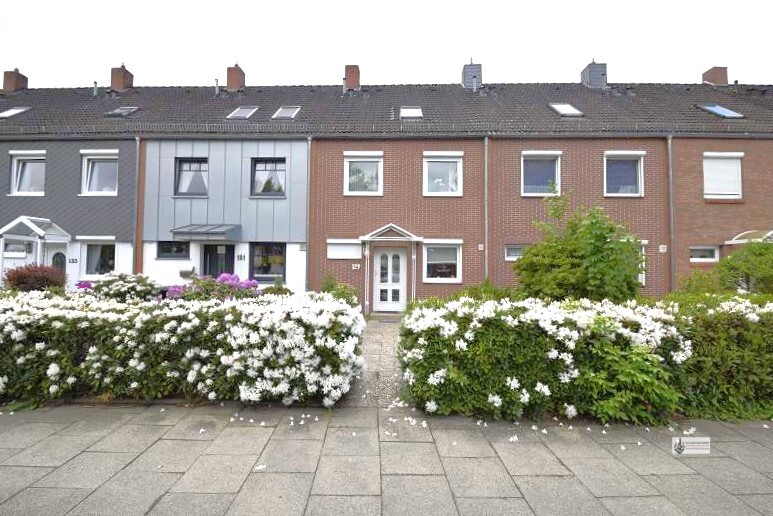 Solides Reihenmittelhaus Ideal für Familie mit 4 Personen auch für Home Office +EBK +Garage +Garten - Reihenhaus Bremen Neustadt | Angebot:26560638