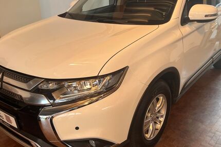 Mitsubishi Outlander 88.947 km 17.850 &euro; Hamburg-Neugraben 21149