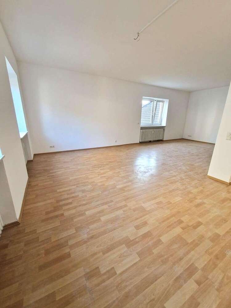Wohnung zum Mieten in Zweibrücken 730 € 90 m²