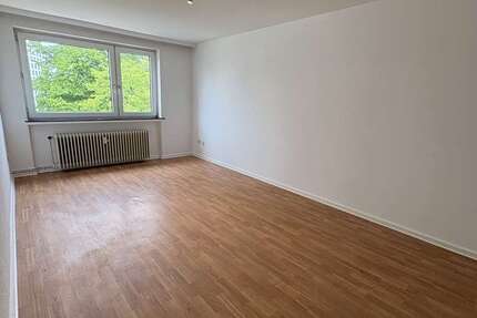 Wohnung Bremerhaven - 2 Zimmer, 45 m&sup2;, 375&euro; | Angebot:27135302