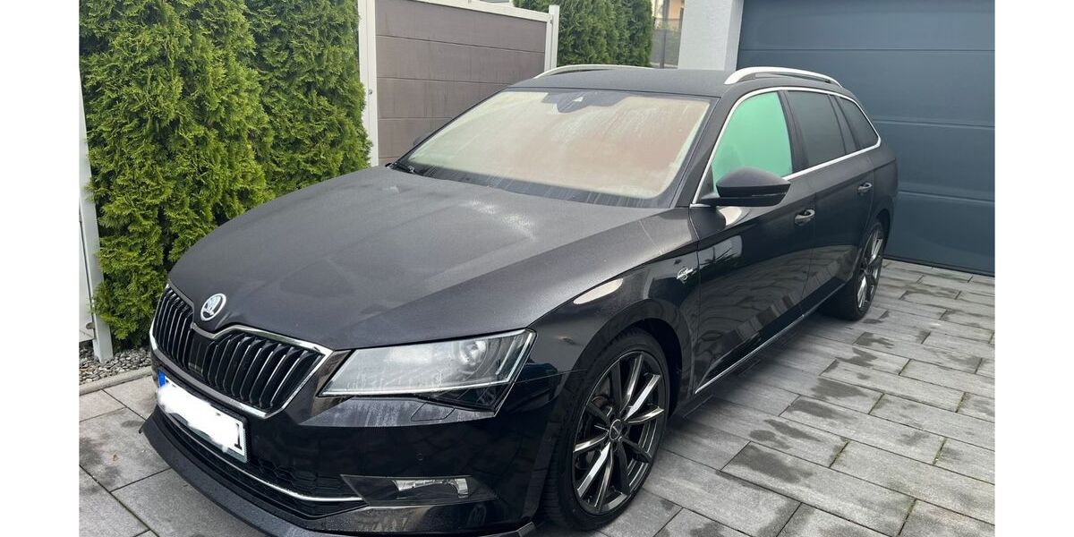 Skoda Superb 127.500 km 24.900 &euro; Vechelde 38159