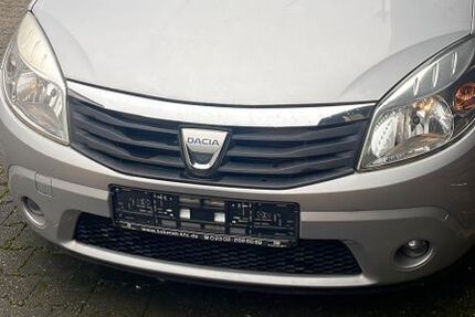 Dacia Sandero 164.000 km 1.600 &euro; Essen 45131