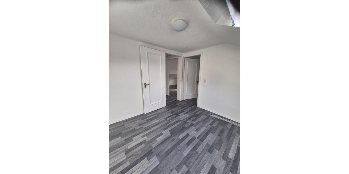 Einfamilienhaus Saarlouis - 5 Zimmer, 80 m&sup2;, 170.000&euro; | Angebot:26982551