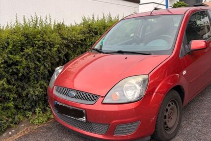Ford Fiesta 125.927 km 2.500 &euro; Waldbronn 76337