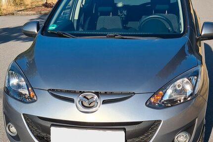 Mazda 2 87.000 km 5.900 &euro; Werl 59457