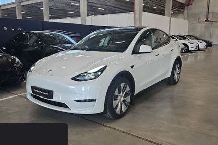 Tesla Model Y 43.316 km 40.300 &euro; Hanau 63457