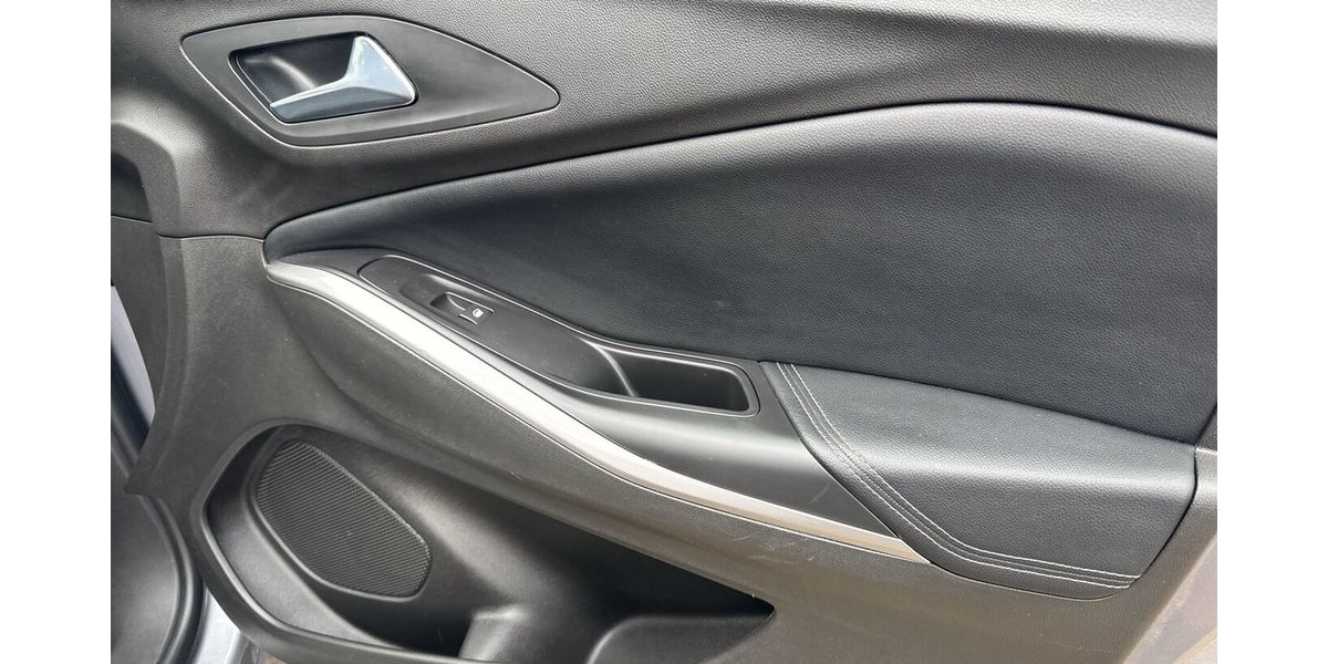 Opel Grandland Ultimate *ACC/Navi/19Zoll Alu/LED/el.Hec 35.065 km 24.790 &euro; Bamberg 96052