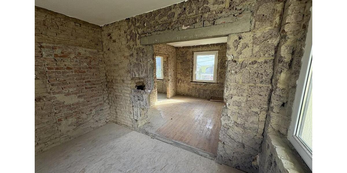 Einfamilienhaus Hohenstein-Ernstthal Ernstthal - 8 Zimmer, 120 m&sup2;, 210.000&euro; | Angebot:27542206