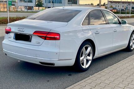Audi A8 62.500 km 27.888 € Erlangen 91058