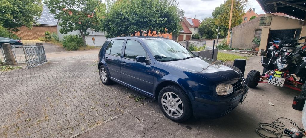VW Golf 195.000 km 2.400 &euro; Kreßberg 74594