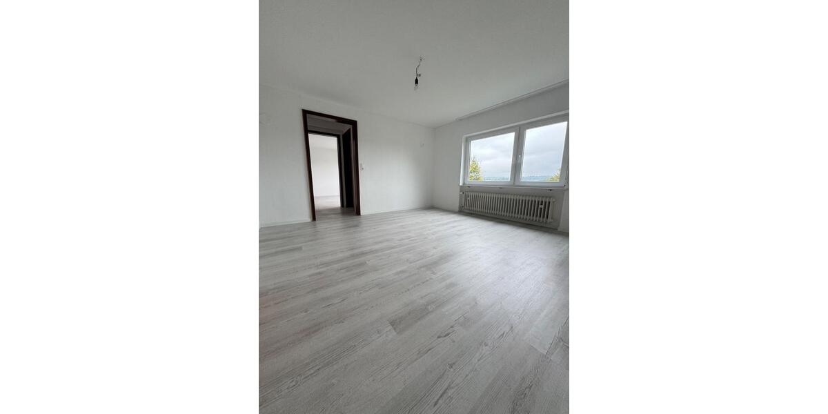 Einfamilienhaus Buchen (Odenwald) - 7 Zimmer, 142 m&sup2;, 1.500&euro; | Angebot:25313832