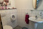Großzügiges Wohnen und Arbeiten vereint Einfamilienwohnhaus mit Gewerbeeinheit!