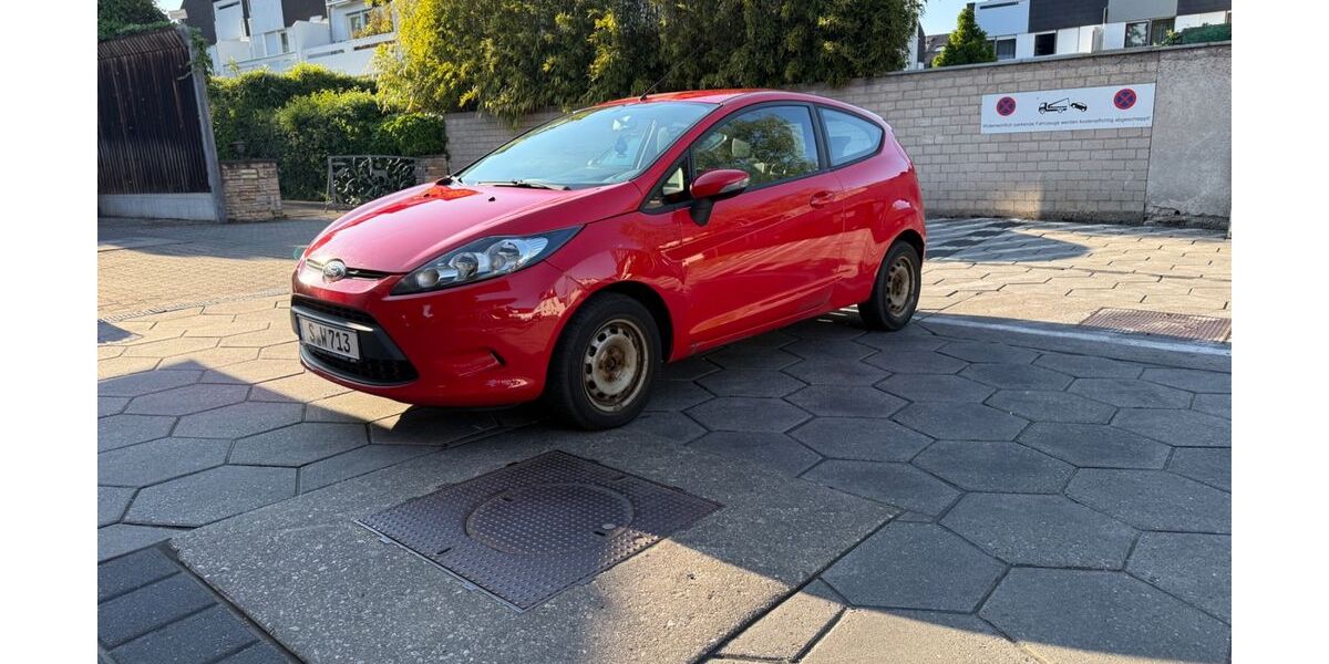 Ford Fiesta 96.000 km 3.000 &euro; Stuttgart 70565