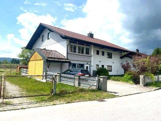 Haus zum Kaufen in Zwiesel 310.000 € 344 m²