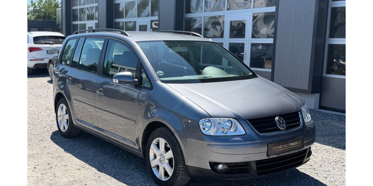 VW Touran 111.000 km 6.500 &euro; Gäufelden 71126