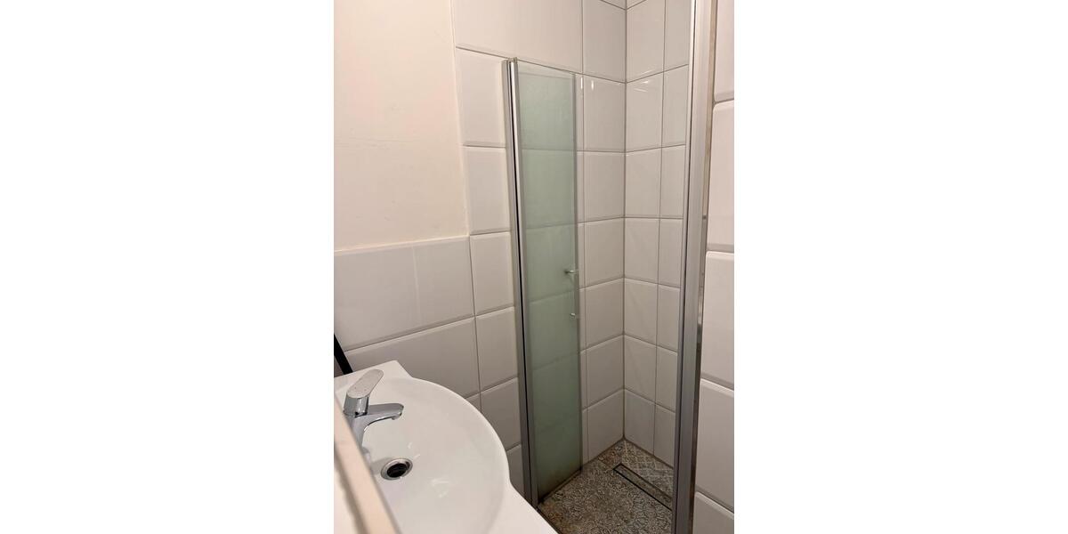Etagenwohnung Remscheid - 1 Zimmer, 30 m&sup2;, 400&euro; | Angebot:24837935