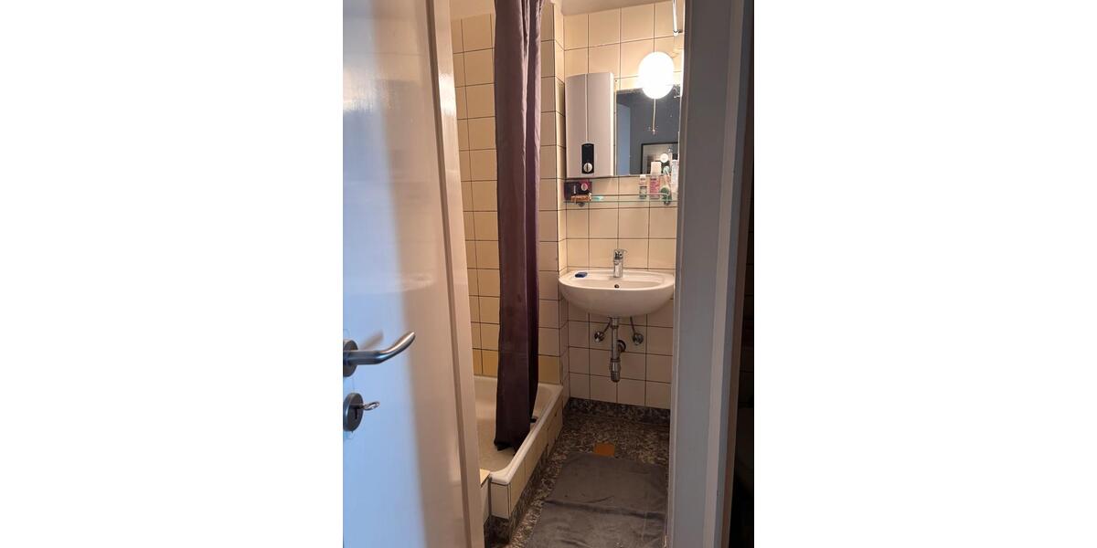 Etagenwohnung Bremen Östliche Vorstadt - 1 Zimmer, 16 m&sup2;, 460&euro; | Angebot:26687894