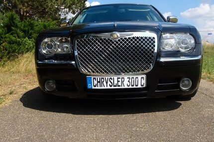 Chrysler 300C 140.600 km 9.400 &euro; Wertheim 97877