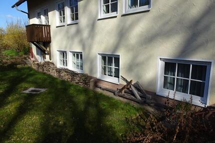 Wohnung Gerstungen - 3 Zimmer, 75 m&sup2;, 400&euro; | Angebot:25935103