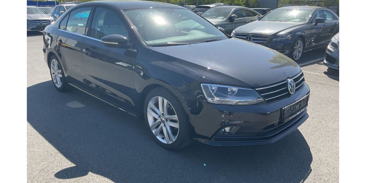 VW Jetta 80.000 km 9.977 &euro; Fürth 90763