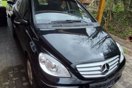 Mercedes B 200