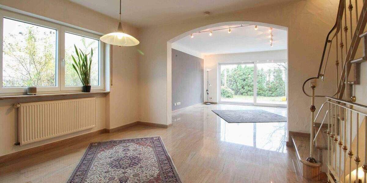 Modernisiertes Reiheneckhaus in Babenhausen - Gartenidylle und eigene Tiefgarage inklusive 5 zimmer