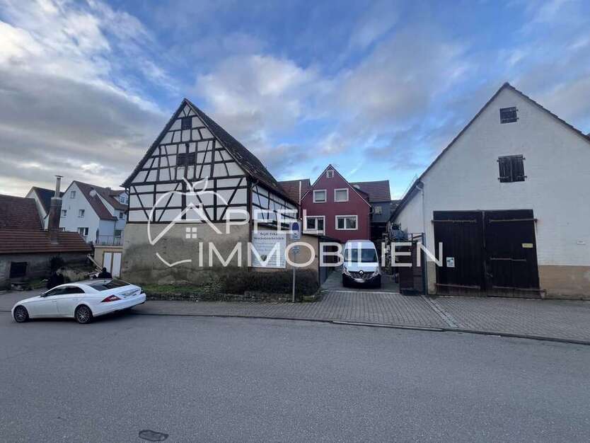 Haus zum Kaufen in Mundelsheim 499.000 € 100 m²
