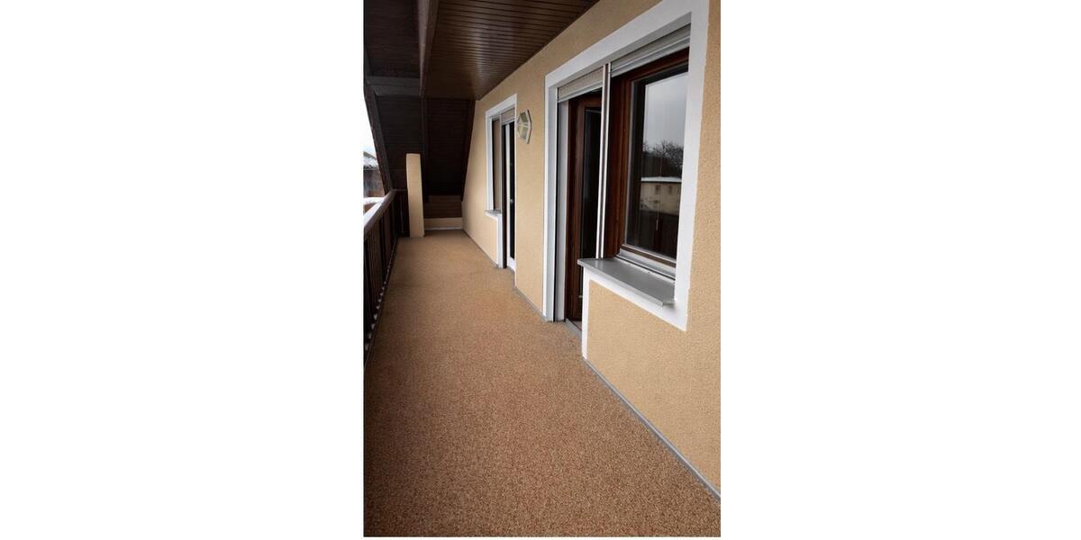 Pfreimd 107 m2 Wohnung im 1.OG mit Balkon, Keller, Garage, 4 zimmer