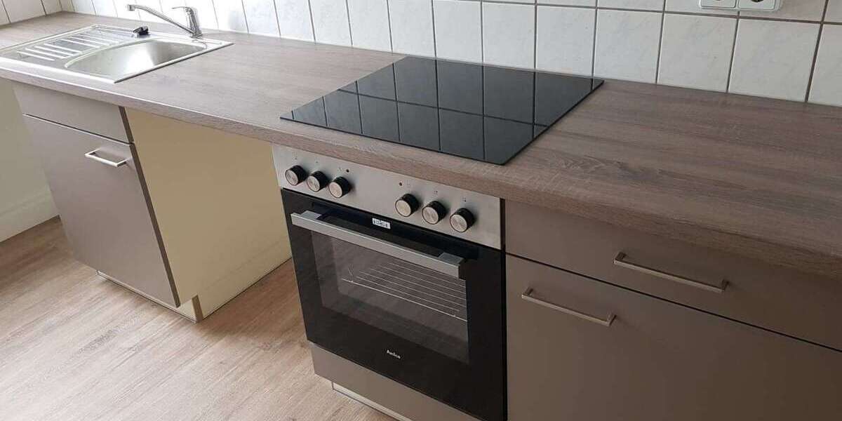 NEU - frisch renovierte 3 Zimmer mit Balkon und Einbauküche! Flexibel ab 6 Monate zu vermieten. - Appartement Annaburg | Angebot:17600958