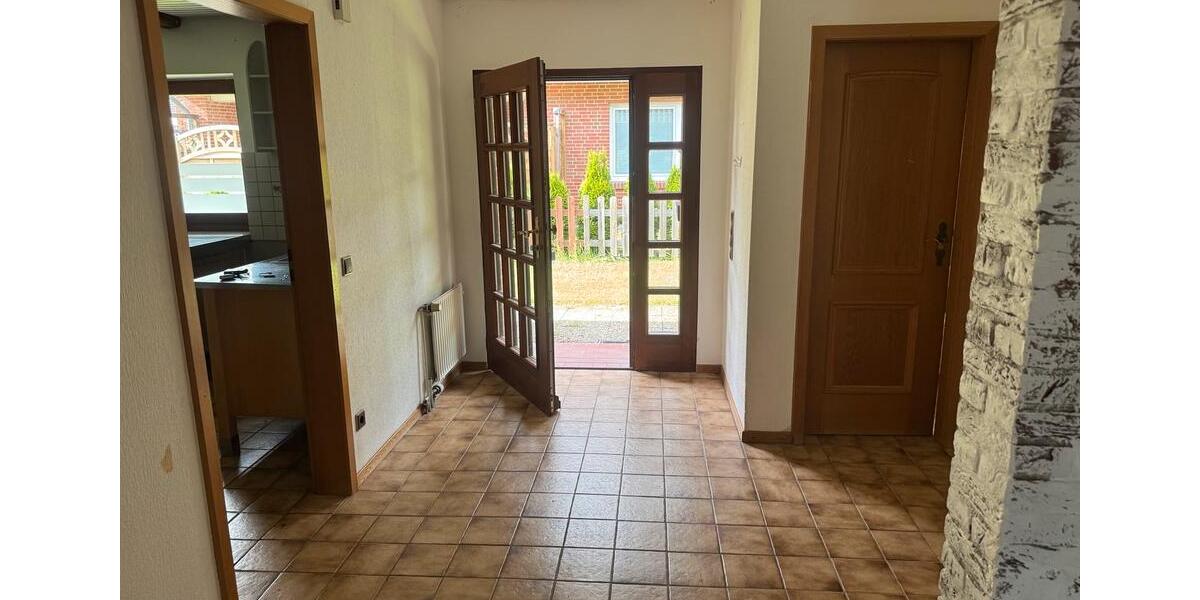 Einfamilienhaus Leck - 8 Zimmer, 200 m&sup2;, 350.000&euro; | Angebot:26816397