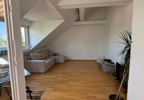 Lichtdurchflutete 3-Zimmer-Dachgeschoßwohnung in NBG