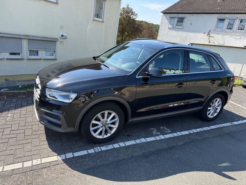 Audi Q3 130.300 km 15.750 € Siegen 57078