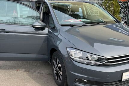 VW Touran 83.500 km 21.690 &euro; Reinheim 64354