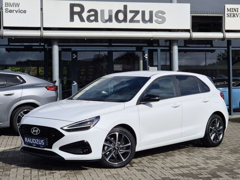i30