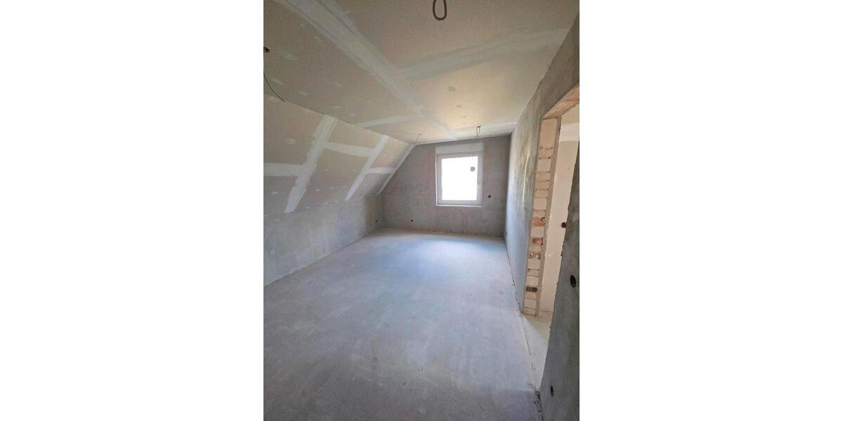 Doppelhaushälfte Bautzen - 6 Zimmer, 171 m&sup2;, 292.000&euro; | Angebot:26096204