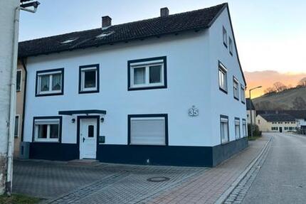 Haus Weißenburg in Bayern - 12 Zimmer, 175 m&sup2;, 349.500&euro; | Angebot:27084167