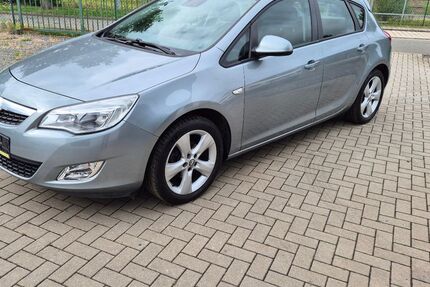 Opel Astra 75.000 km 3.999 &euro; Weida 07570