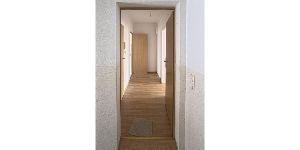Erdgeschoßwohnung Wolkenstein - 3 Zimmer, 62 m&sup2;, 300&euro; | Angebot:17397977