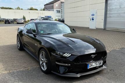 Ford Mustang 42.390 km 40.299 € Düren 52353