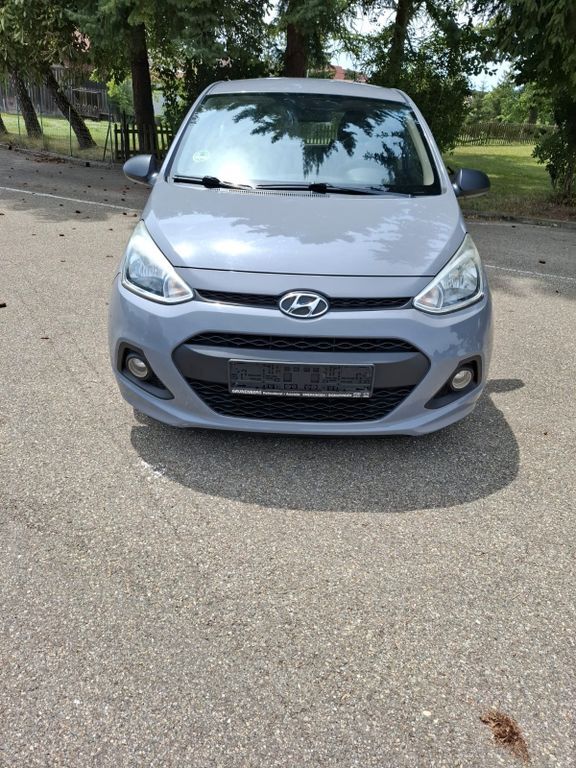 i10
