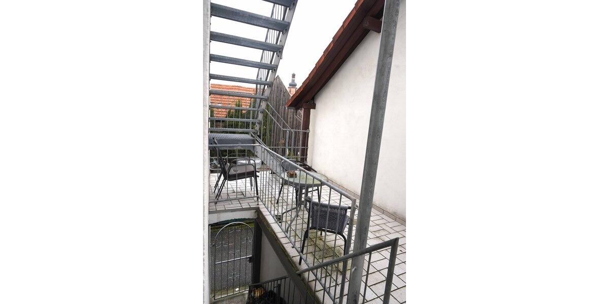 ~~ VERMIETETE ETAGENWOHNUNG IN ZWEITER BAUREIHE IN ZENTRALER LAGE ~~ 3 zimmer