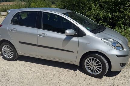Toyota Yaris 60.000 km 3.800 &euro; Mainburg 84048