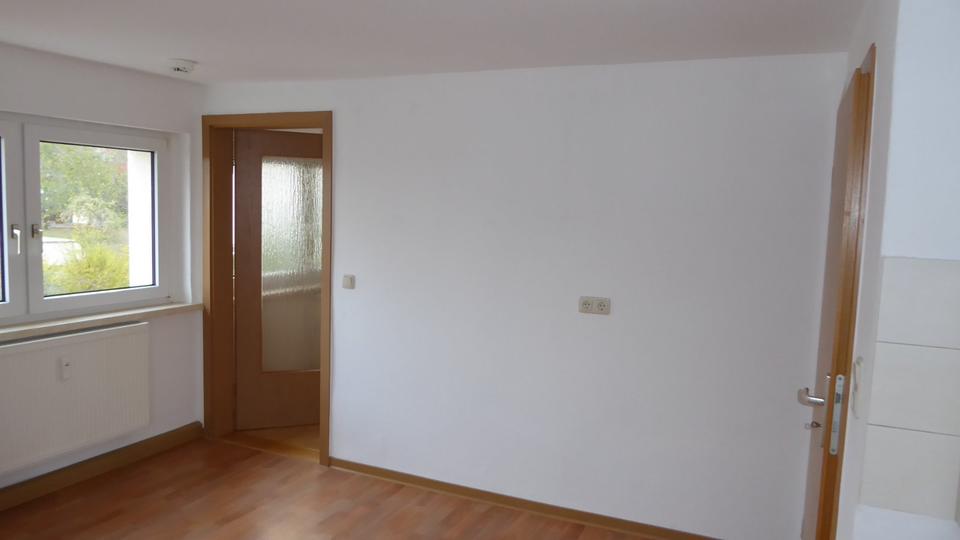 Etagenwohnung Unterwellenborn - 2 Zimmer, 35 m&sup2;, 204&euro; | Angebot:25342156