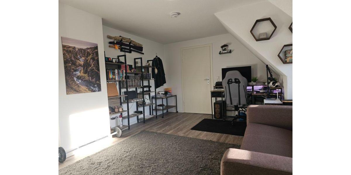 Dachgeschoss Wohnung - komplett modernisiert! 1 zimmer