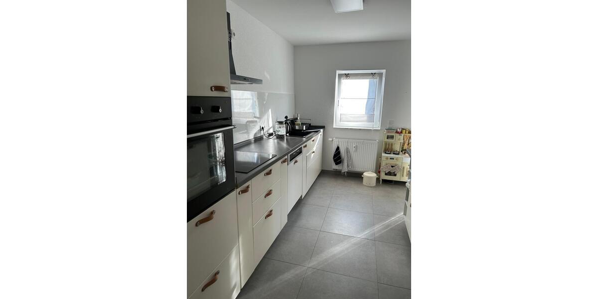 Etagenwohnung Schwetzingen - 4 Zimmer, 104 m&sup2;, 1.350&euro; | Angebot:25338561