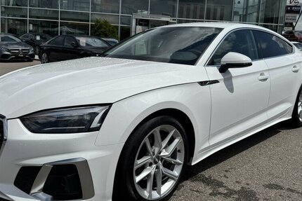 Audi A5 40 TFSI S-LINE/LEDER/KAMERA/NAVI/ACC/1.HAND 129.942 km 26.900 € Villingen-Schwenningen 78054
