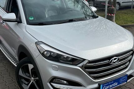 Hyundai TUCSON 113.241 km 17.100 &euro; Offenbach 63071